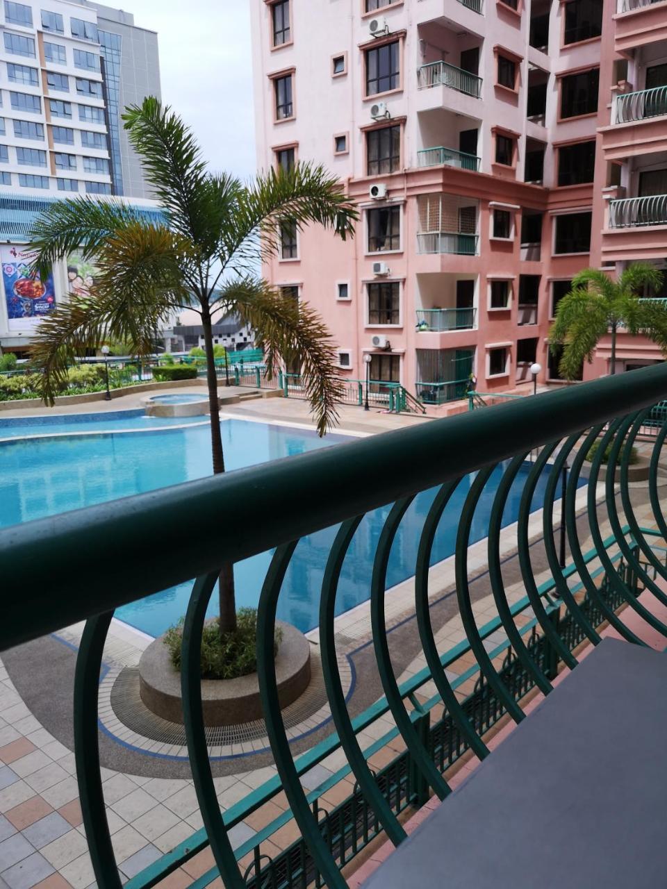 Marimari Marina Service Condo Кота Кинабалу Екстериор снимка