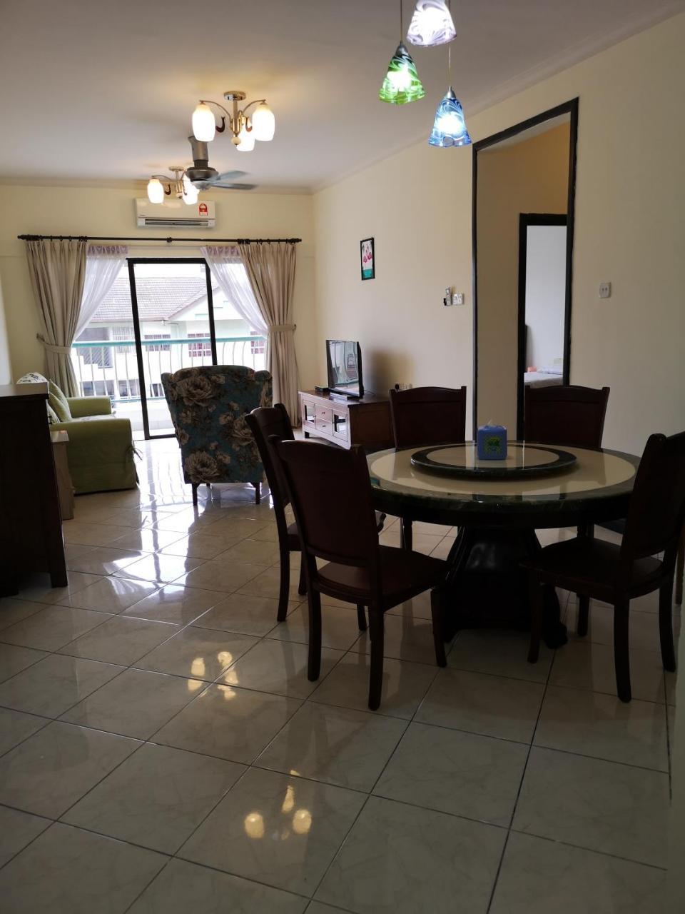 Marimari Marina Service Condo Кота Кинабалу Екстериор снимка