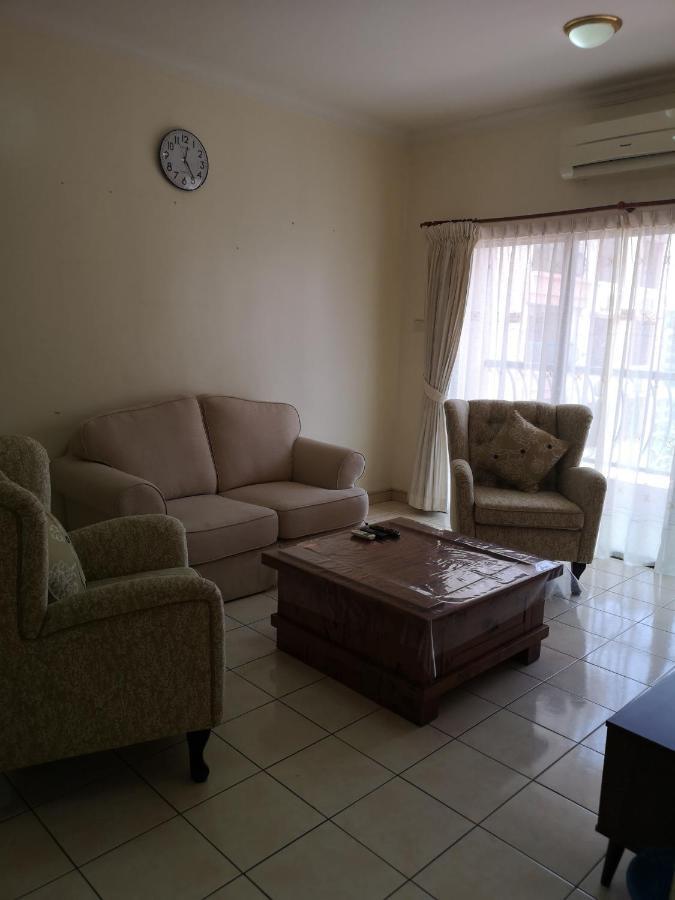 Marimari Marina Service Condo Кота Кинабалу Екстериор снимка